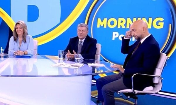 Συγκινήθηκε ο Κ. Μπάρκας: «Υπερασπίζομαι το κόμμα από το 1999» – «Βουρκώσατε»