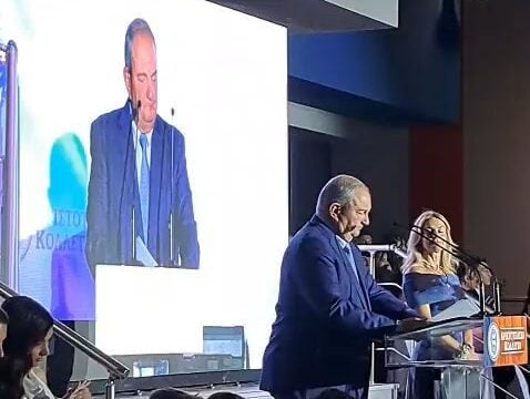 Τα μηνύματα Καραμανλή στη νέα γενιά και οι “μπηχτές” για Συμφωνία των Πρεσπών και εθνικά θέματα
