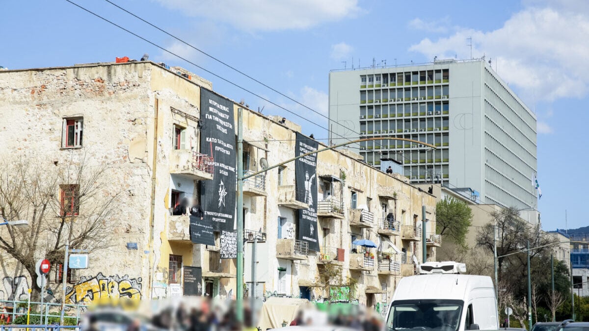 Προσφυγικά της Λεωφόρου Αλεξάνδρας: 9 ψέματα και αλήθειες 1 Προσφυγικά της Λεωφόρου Αλεξάνδρας: 9 ψέματα και αλήθειες