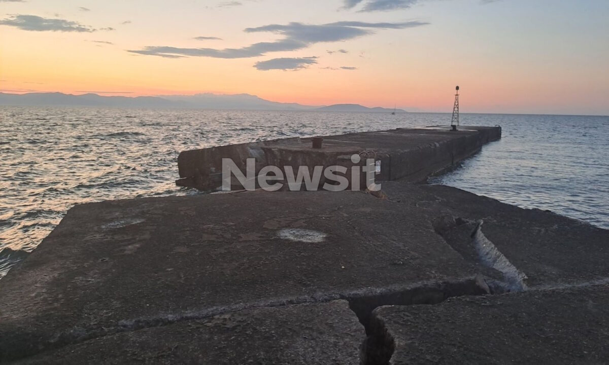 Ραφήνα: Πλοίο με πλήθος επιβατών συγκρούστηκε σε προβλήτα και κόπηκε στα δύο, δείτε βίντεο