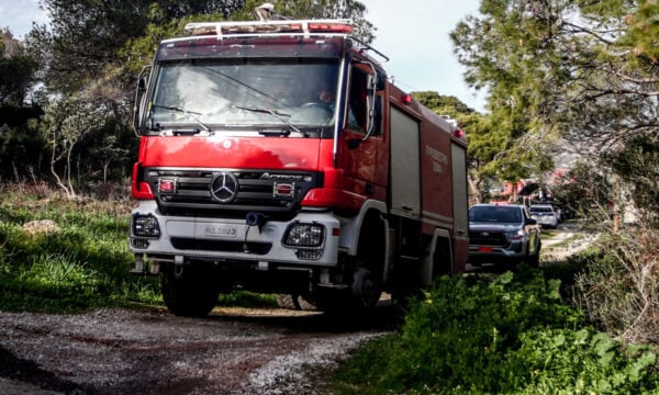 Πυροσβεστική: Σε ύφεση τα πέντε πύρινα μέτωπα που προήλθαν από κεραυνούς