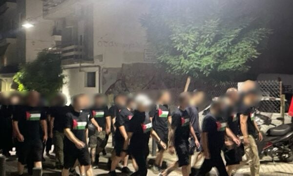 Θεσσαλονίκη: Παρέμβαση εισαγγελέα για την «αντισιωνιστική περιπολία» του Ρουβίκωνα – Αντίδραση και από την κυβέρνηση