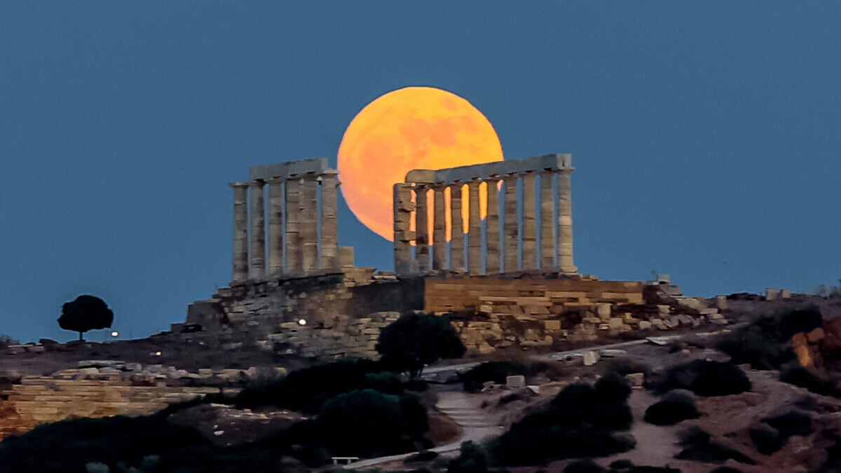 Attica Roots Festival 2026: Εννέα μεγάλες συναυλίες από το Σούνιο έως την Ελευσίνα με ελεύθερη είσοδο 1 Attica Roots Festival 2026: Εννέα μεγάλες συναυλίες από το Σούνιο έως την Ελευσίνα με ελεύθερη είσοδο