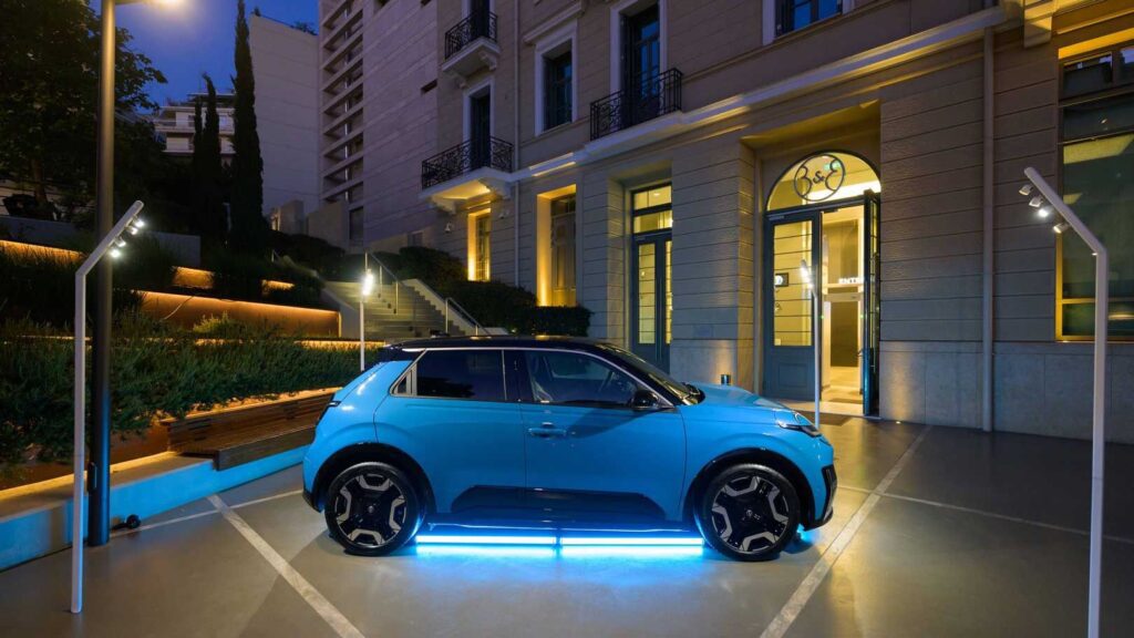 Το καινούργιο Nissan Micra κατέφθασε στην πόλη 13 Το νέο Nissan Micra ήρθε στην πόλη