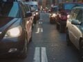 Συμπεριφορά οδηγού στο Παρίσι που έκανε έξαλλους τους οδηγούς πίσω του – Τι συνέβη (ΒΙΝΤΕΟ)