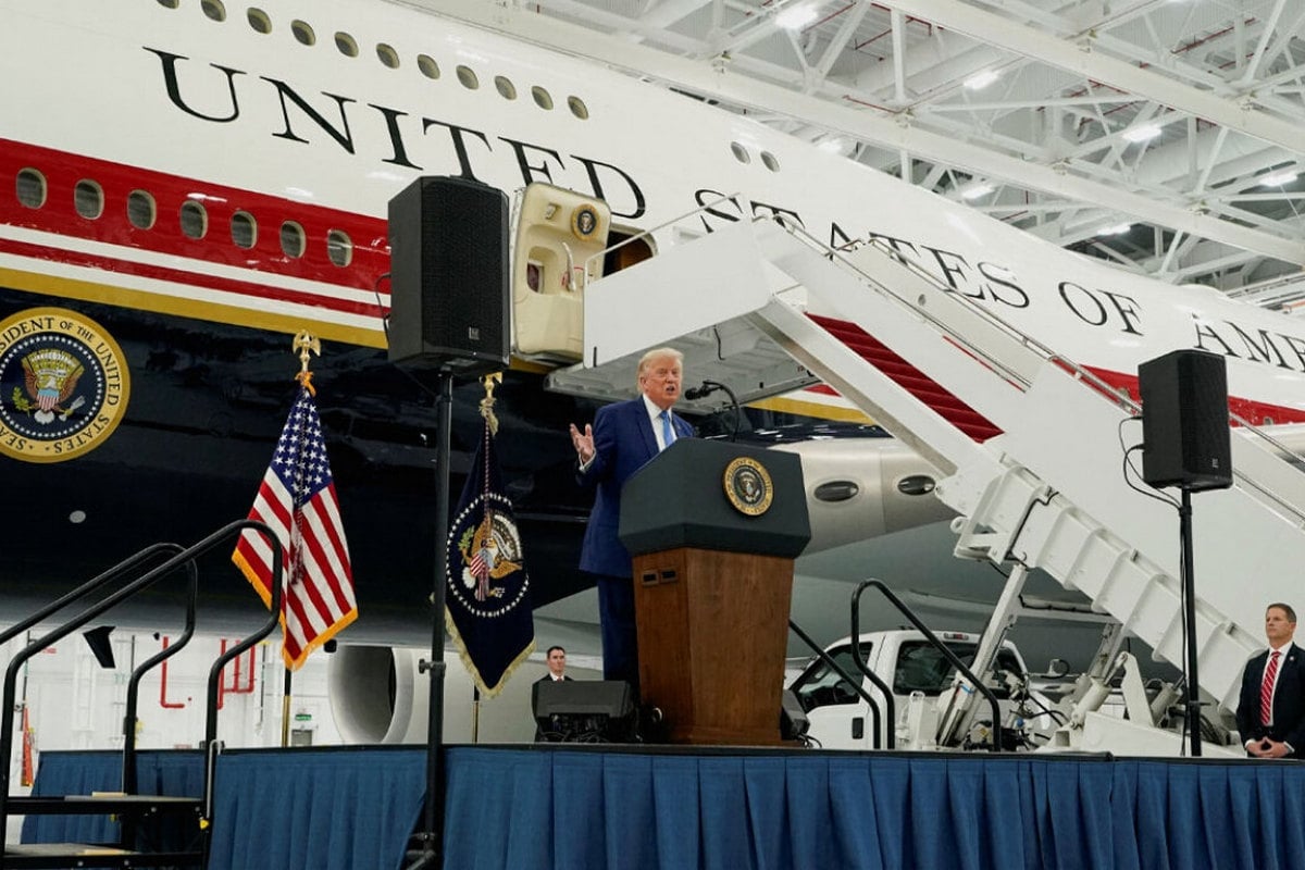 Ντόναλντ Τραμπ παρέλαβε το νέο Air Force One που του έκανε δώρο το Κατάρ – Προανήγγειλε ταξίδια σε Τουρκία και Κίνα