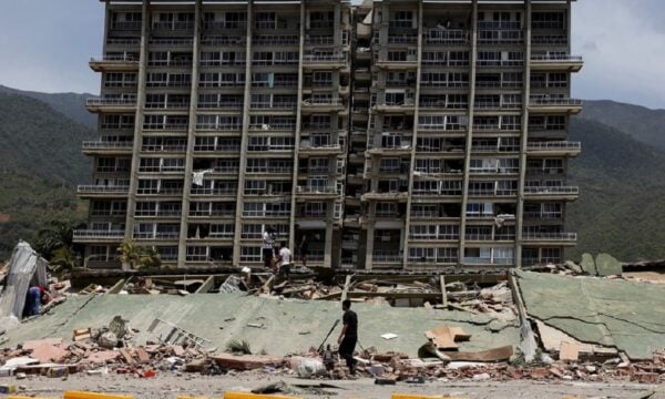 Βενεζουέλα: Σχεδόν 600 νεκροί από τους δύο σεισμούς – Πάνω από 50.000 αγνοούμενοι, αγώνας δρόμου για επιζώντες