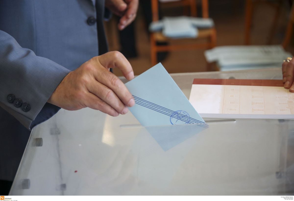 Έρευνα Prorata: Η ΝΔ στην κορυφή με 24%, δεύτερη η ΕΛΑΣ με 14,5%