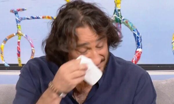Χαραλαμπόπουλος: «Λύγισε» στο Χαμογέλα και πάλι – Γιατί ξέσπασε σε δάκρυα (Βίντεο)