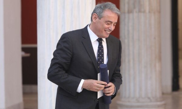 Ιορδάνης Χασαπόπουλος: Σπάνια εμφάνιση με τη σύζυγό του που έκλεψε την παράσταση