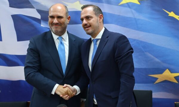 Παράδοση-παραλαβή στο Υπουργείο Εθνικής Οικονομίας και Οικονομικών – Μαρκόπουλος: «Προτεραιότητα οι μειώσεις φόρων»