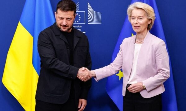 Η Ουκρανία έλαβε την πρώτη δόση των 90 δισ. ευρώ από την ΕΕ – Στην άμυνα και τον κρατικό προϋπολογισμό τα 3,2 δισ. ευρώ