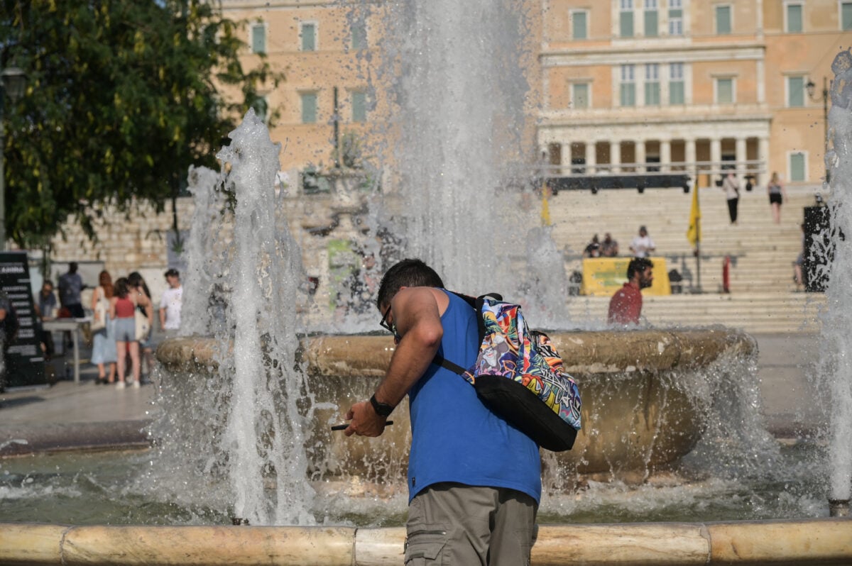 Καιρός: Τριήμερο με ανέμους έως 8 μποφόρ, 38άρια από την επόμενη εβδομάδα και πορτοκαλί συναγερμός για φωτιά το Σάββατο