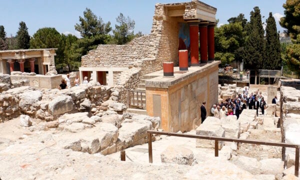 Κνωσός: Δύο άτομα λιποθύμησαν λόγω ακραίου καύσωνα – Κλειστός μέχρι τις 5 ο αρχαιολογικός χώρος