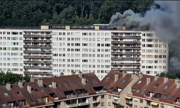Πυρκαγιά σε συγκρότημα κατοικιών στην Αμβέρσα: Πολλοί νεκροί και σοβαρά τραυματίες