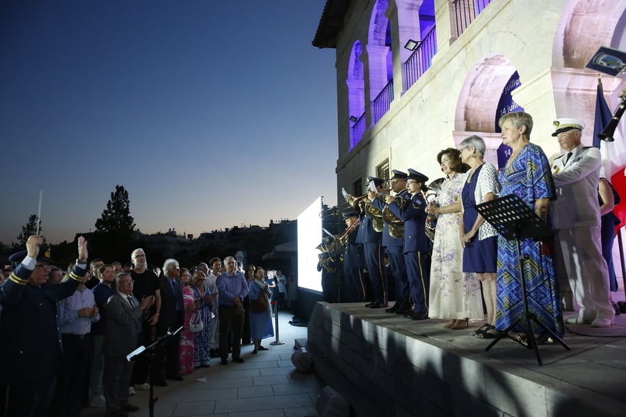 Εκδήλωση της Γαλλικής πρεσβείας για την εθνική εορτή της χώρας: «Η ελληνογαλλική στρατηγική σχέση αποτελεί συμμαχία προσανατολισμένη στο μέλλον» είπε η πρέσβης Laurence Auer 8 Εκδήλωση της Γαλλικής πρεσβείας για την εθνική εορτή της χώρας: «Η ελληνογαλλική στρατηγική σχέση αποτελεί συμμαχία προσανατολισμένη στο μέλλον» είπε η πρέσβης Laurence Auer
