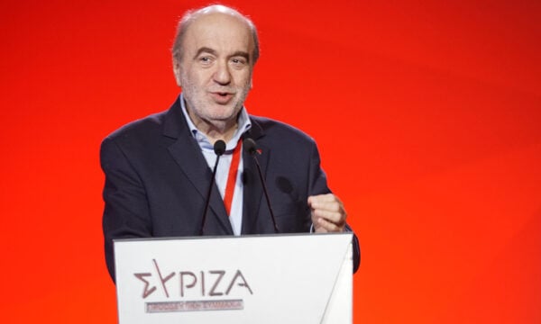 ΣΥΡΙΖΑ: Ο Τρύφων Αλεξιάδης θέτει θέμα αδιαφάνειας στην Κεντρική Επιτροπή και ζητεί στοιχεία μετά τις παραιτήσεις