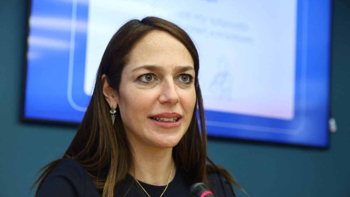 Δόμνα Μιχαηλίδου: Η απάντησή της για την Ελληνική Οικογένεια – ΒΙΝΤΕΟ 1 Δόμνα Μιχαηλίδου: Η απάντησή της για την Ελληνική Οικογένεια – ΒΙΝΤΕΟ