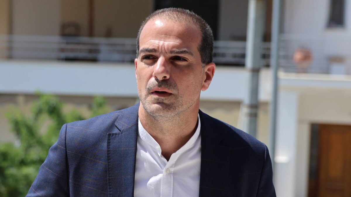 Γαβριήλ Σακελλαρίδης: Το κόμμα Τσίπρα δείχνει δεξιά στροφή με τον πιο σαφή τρόπο 1 Γαβριήλ Σακελλαρίδης: Το κόμμα Τσίπρα δείχνει δεξιά στροφή με τον πιο σαφή τρόπο
