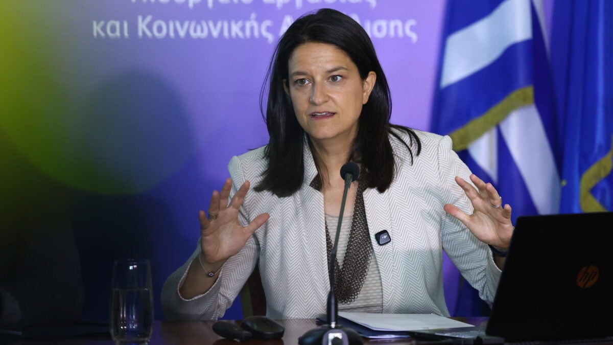 Κεραμέως: Η ανεργία υποχώρησε στο 8,1% τον Μάιο – Πάνω από 330.000 νέες θέσεις εργασίας σε 5 μήνες 1 Κεραμέως: Η ανεργία υποχώρησε στο 8,1% τον Μάιο – Πάνω από 330.000 νέες θέσεις εργασίας σε 5 μήνες