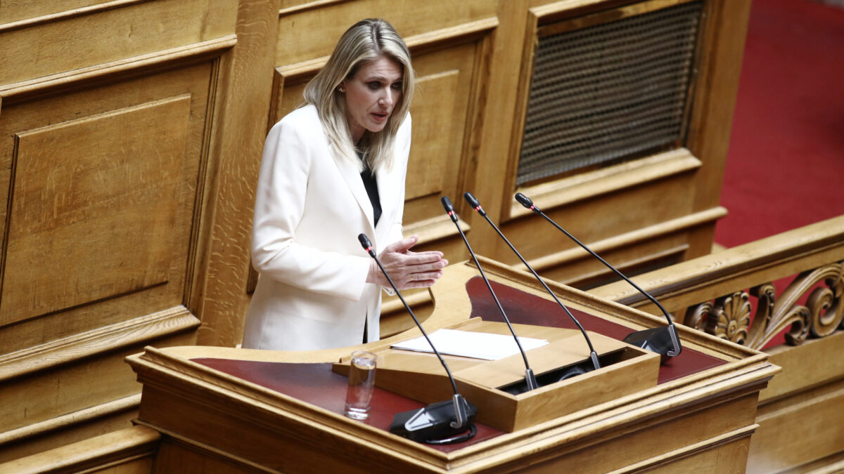 Νομοσχέδιο του υπουργείου Εργασίας: Βαρέα και ανθυγιεινά για υγειονομικούς, 9μηνη άδεια μητρότητας για αγρότισσες και ελεύθερες επαγγελματίες 1 Νομοσχέδιο του υπουργείου Εργασίας: Βαρέα και ανθυγιεινά για υγειονομικούς, 9μηνη άδεια μητρότητας για αγρότισσες και ελεύθερες επαγγελματίες