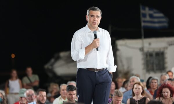 Αλέξης Τσίπρας: Απαντά στις ερωτήσεις των μελών στην πρώτη διαδραστική εκδήλωση του κόμματος