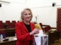 ΣΥΡΙΖΑ: Εξελέγη πρόεδρος της Κ.Ο. η Ρένα Δούρου – «Κανείς και καμία δεν περισσεύει»