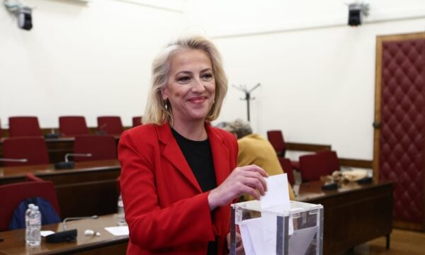ΣΥΡΙΖΑ: Εξελέγη πρόεδρος της Κ.Ο. η Ρένα Δούρου – Κανείς και καμία δεν περισσεύει