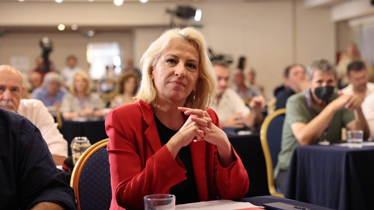 Ρένα Δούρου: Οφείλουμε να ανατάξουμε το κόμμα μας – Δεν έχουμε την πολυτέλεια εγωισμών 1 Ρένα Δούρου: Οφείλουμε να ανατάξουμε το κόμμα μας – Δεν έχουμε την πολυτέλεια εγωισμών