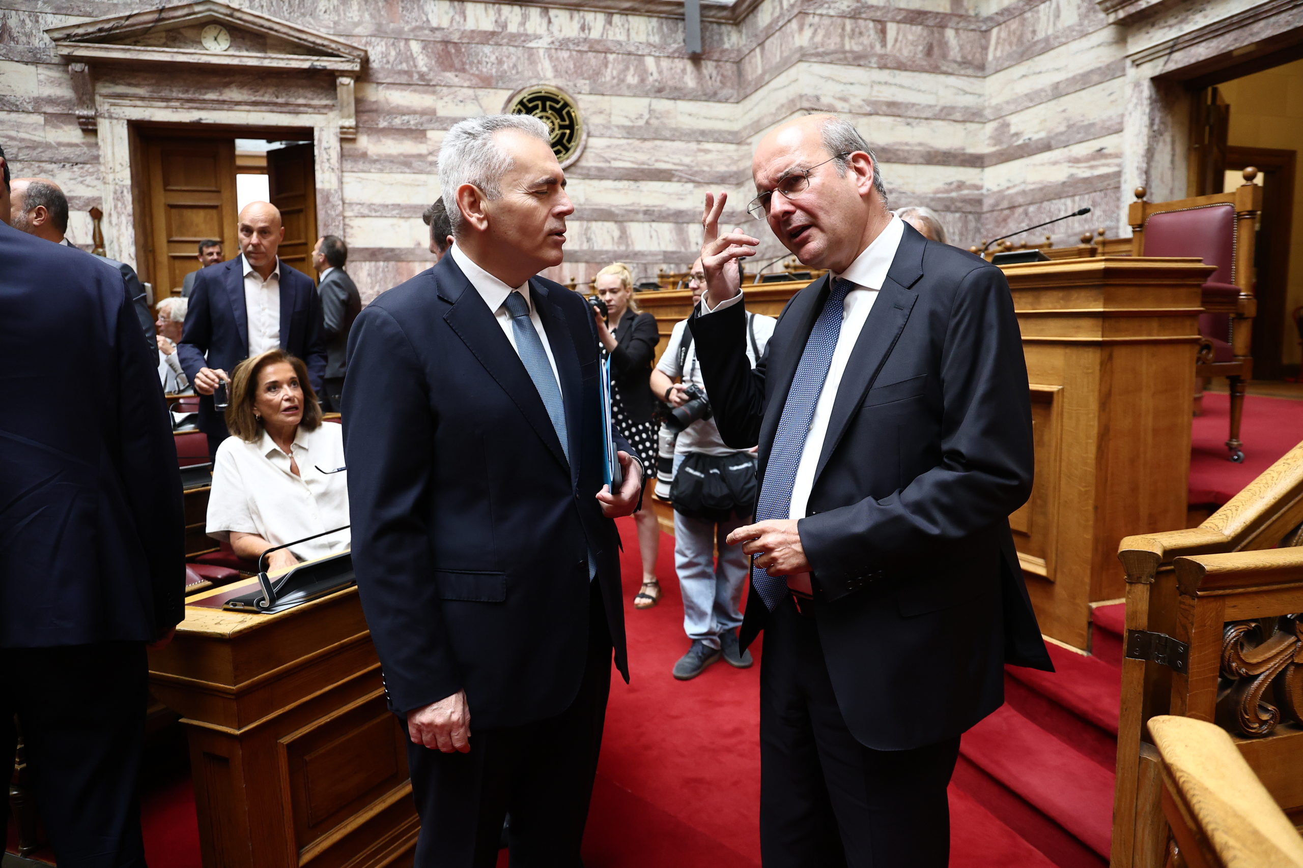 Νέα Δημοκρατία: Μητσοτάκης, ΔΕΘ και αιχμές για τον ΟΠΕΚΕΠΕ στη συνεδρίαση της ΚΟ 23 ΣΥΝΕΔΡΙΑΣΗ ΤΗΣ ΚΟΙΝΟΒΟΥΛΕΥΤΙΚΗΣ ΟΜΑΔΑΣ ΤΗΣ ΝΕΑΣ ΔΗΜΟΚΡΑΤΙΑΣ