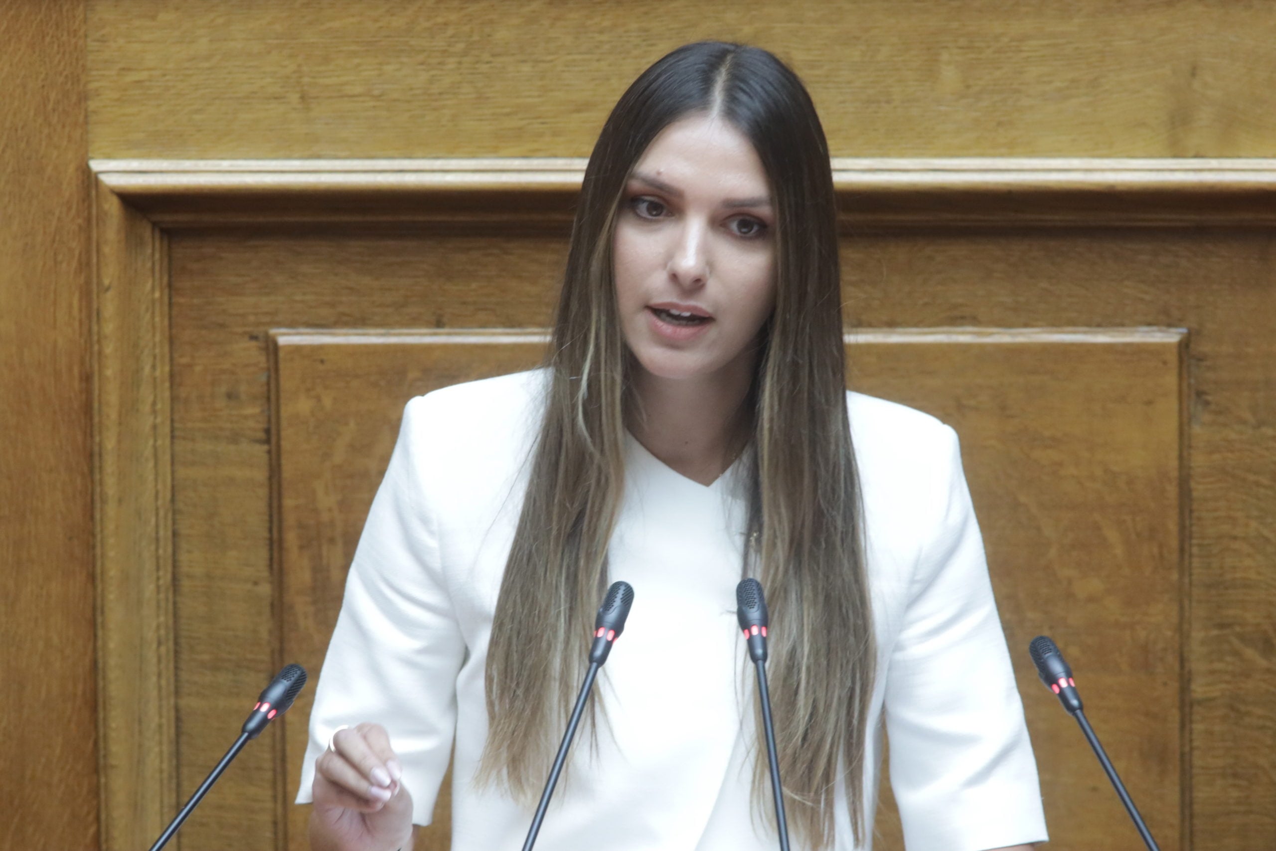 Μυρτώ Κοροβέση: Παραιτήθηκε από τους Δημοκράτες του Στέφανου Κασσελάκη – «Συγκεχυμένη η πολιτική κατεύθυνση του κόμματος»