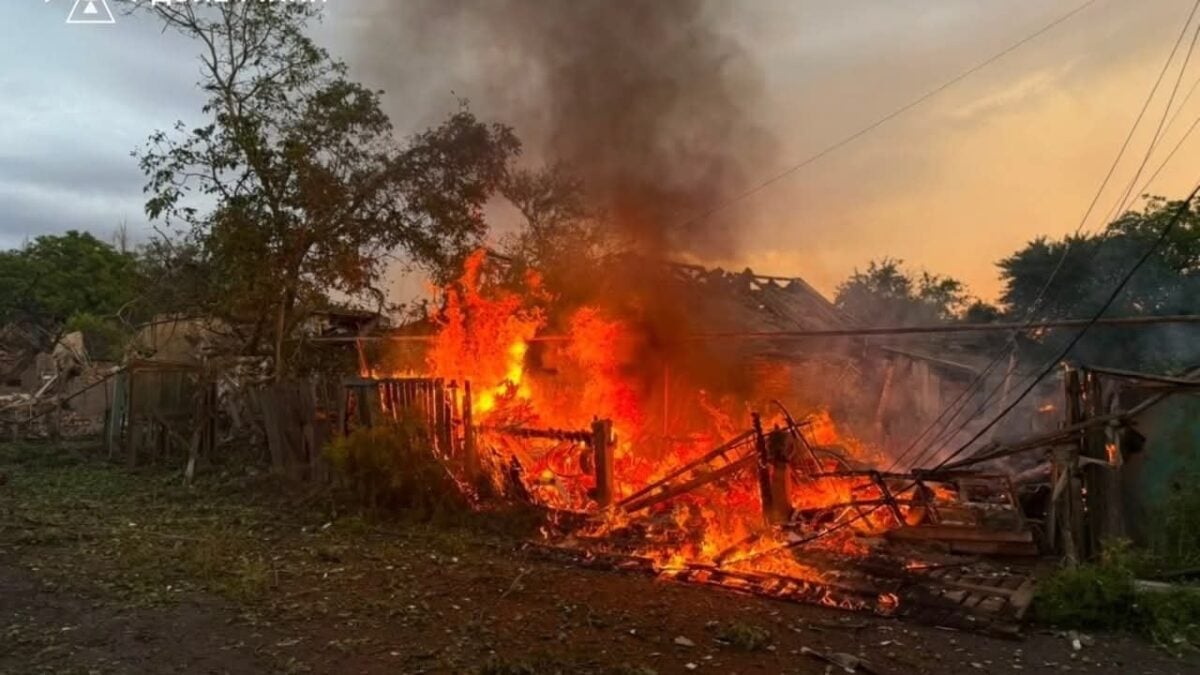 Ουκρανία: Τουλάχιστον 9 νεκροί και 77 τραυματίες από ρωσικές επιθέσεις – Drone σκότωσε την τελευταία κάτοικο χωριού στα σύνορα 3 Ουκρανία: Τουλάχιστον 9 νεκροί και 77 τραυματίες από ρωσικές επιθέσεις – Drone σκότωσε την τελευταία κάτοικο χωριού στα σύνορα