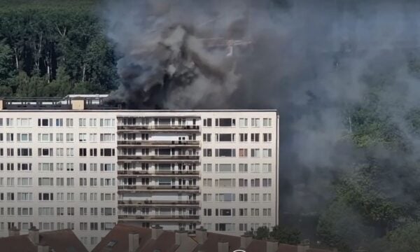 Βέλγιο: Τουλάχιστον 6 νεκροί από φωτιά σε 10ώροφη πολυκατοικία στην Αμβέρσα, αγωνία για τους εγκλωβισμένους