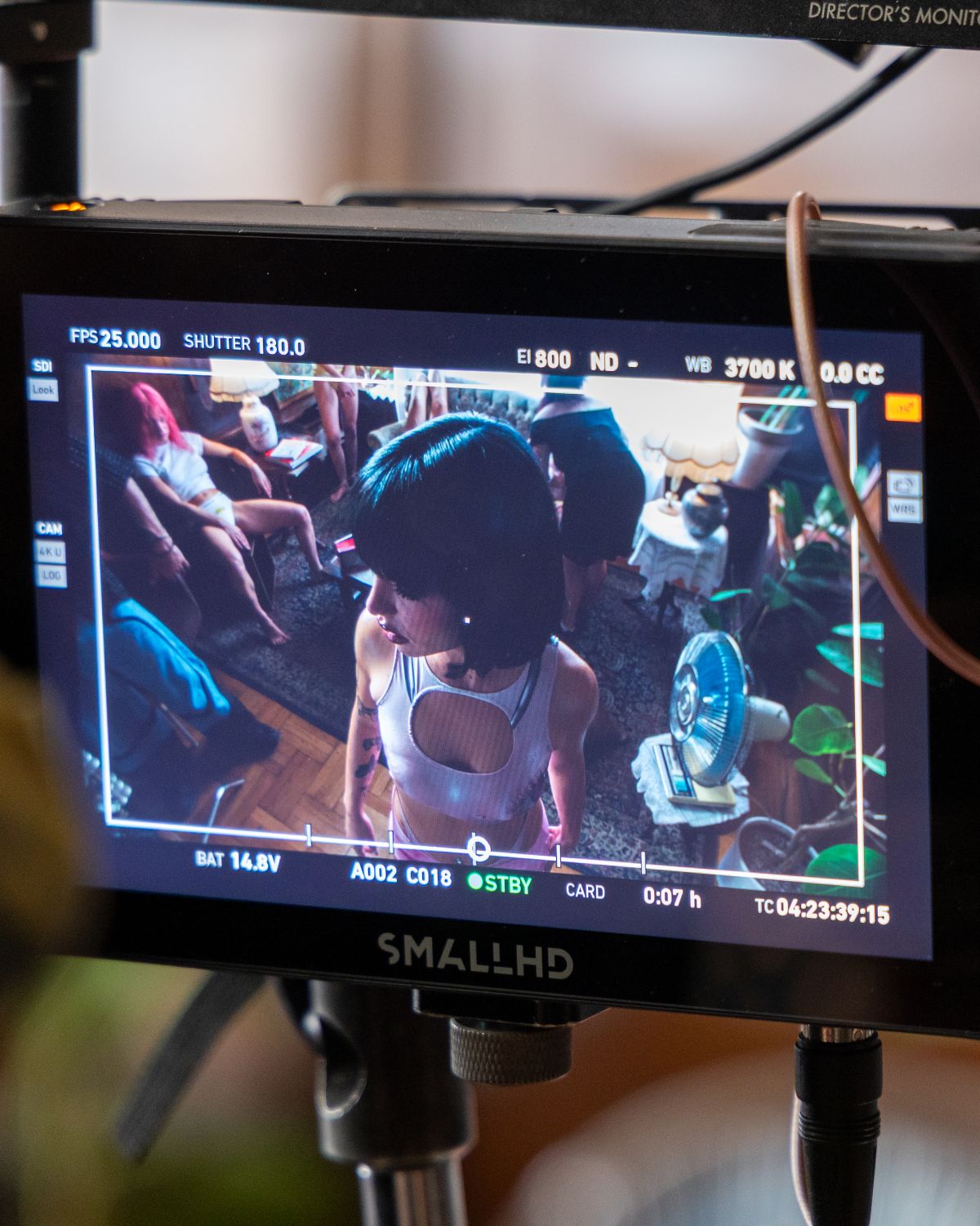Backstage φωτογραφίες από τα γυρίσματα του νέου video clip της Marseaux «Γρανίτα Λεμόνι» 12 Backstage η Marseaux στο video clip Γρανίτα Λεμόνι