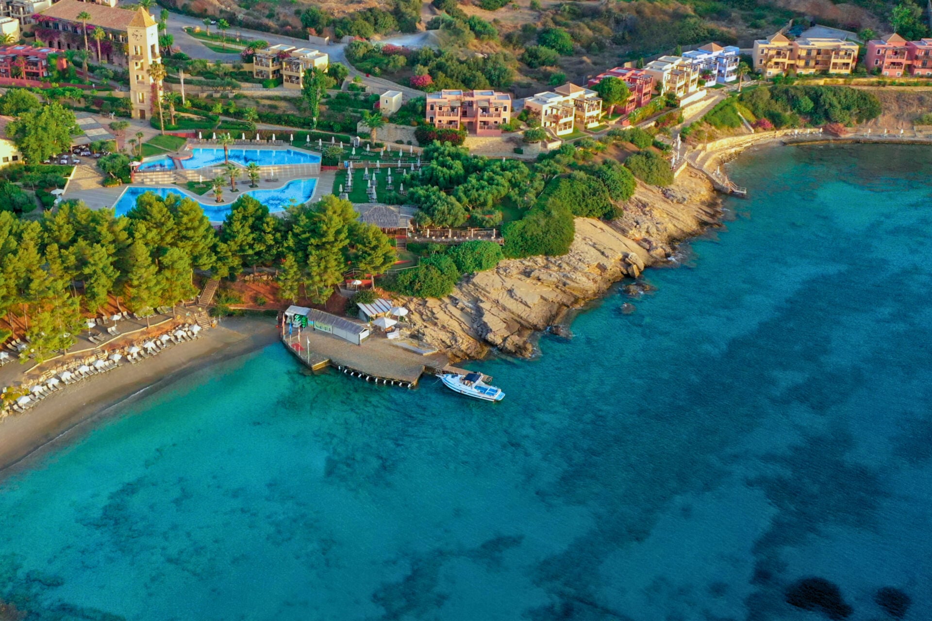Bluegr Hotels & Resorts: βραβευμένοι σεφ, τοπικές ιστορίες και ενιαία υπογραφή το καλοκαίρι 24 Bluegr Hotels & Resorts: βραβευμένοι σεφ, τοπικές ιστορίες και ενιαία υπογραφή το καλοκαίρι