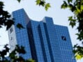 Γερμανία: Έφοδος των αρχών στη Deutsche Bank – Στο στόχαστρο ύποπτες φορολογικές συναλλαγές της Postbank και 10 πρώην στελέχη