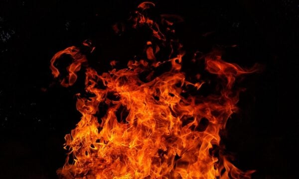 Πυροστρόβιλος εθεάθη κοντά στο Τσέρνομπιλ: Vid