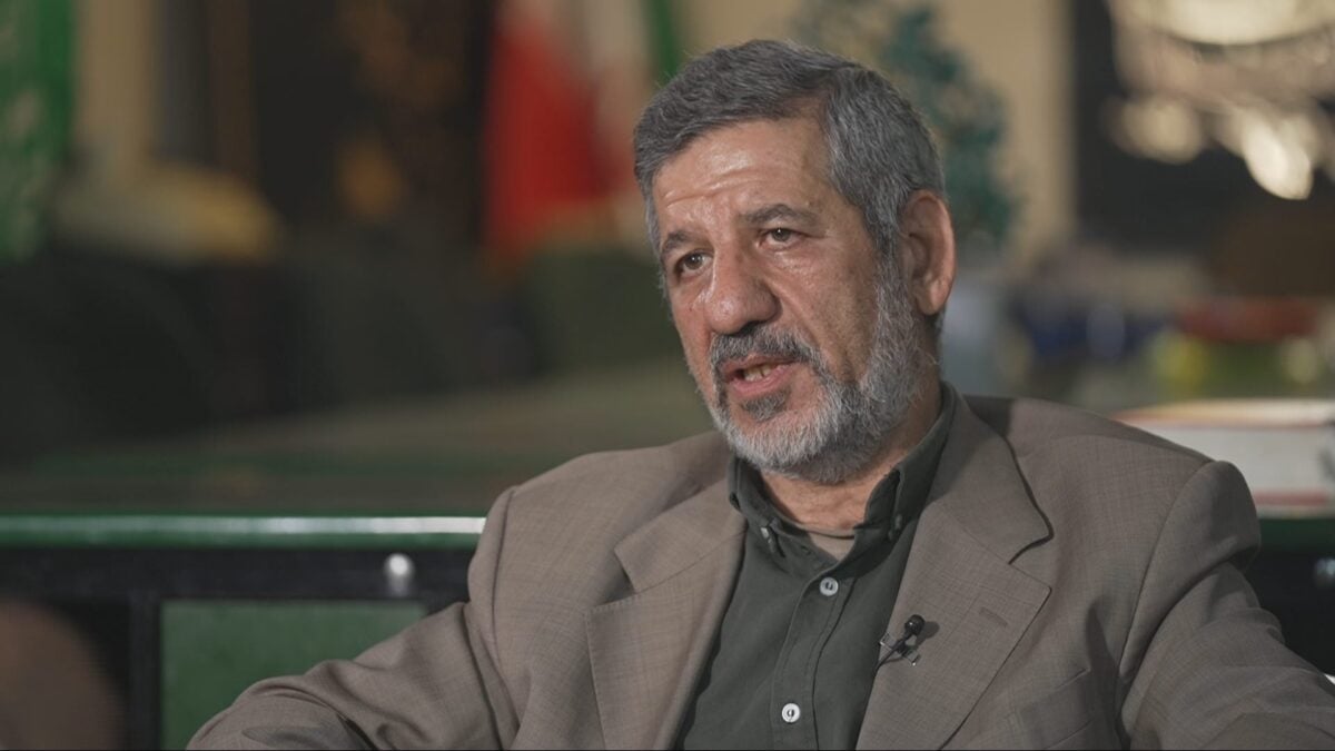 Ιράν: «Μπορούμε να δολοφονήσουμε τον Τραμπ μέσα στον Λευκό Οίκο» – Απειλή από πρώην διοικητή των Φρουρών της Επανάστασης 1 Ιράν: «Μπορούμε να δολοφονήσουμε τον Τραμπ μέσα στον Λευκό Οίκο» – Απειλή από πρώην διοικητή των Φρουρών της Επανάστασης