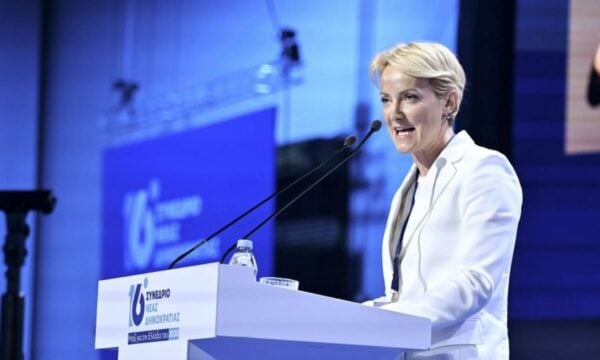 Σδούκου για Σγουρό: «Αποδέχεται αυτή τη συμπεριφορά ο Νίκος Ανδρουλάκης;»