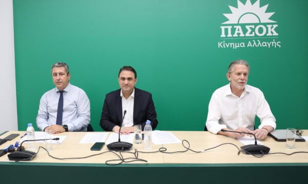 ΠΑΣΟΚ: Τα έργα που έμειναν εκτός από το Ταμείο Ανάκαμψης – «Ελλάδα 2.0»: η μεγάλη χαμένη ευκαιρία και η σύγκριση που εκθέτει την κυβέρνηση