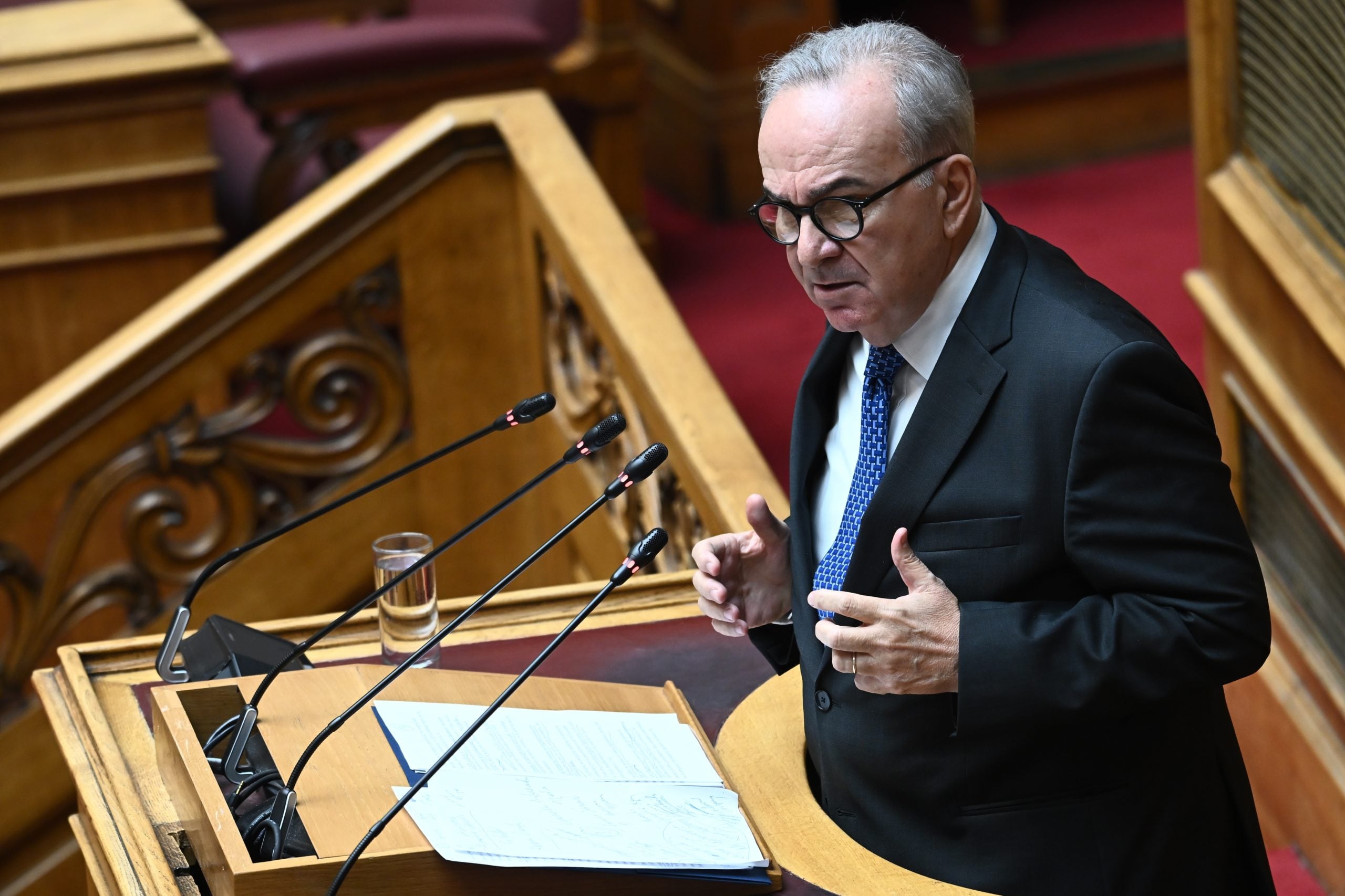 Παπαθανάσης στη Βουλή για το Ταμείο Ανάκαμψης: Δεν θα χαθεί ούτε ευρώ – Η αξιολόγηση του ΠΑΣΟΚ είναι από πρόγραμμα ΑΙ αλλά με λάθος στοιχεία