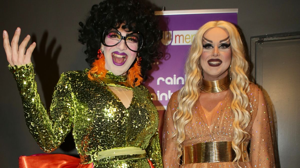 Οι Rainbow Mermaids για πρώτη φορά: Η ανοιχτή σχέση 21 χρόνων, ο χωρισμός και το φιλί σε καλεσμένο – «Εξαφανίστηκα με μια βαλίτσα και 70€»