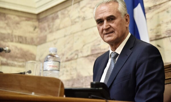 Σάββας Αναστασιάδης: «Υπάρχουν κάμερες, φαίνεται ένα πρόσωπο να αφήνει γκαζάκια» – Οι πρώτες δηλώσεις για την επίθεση