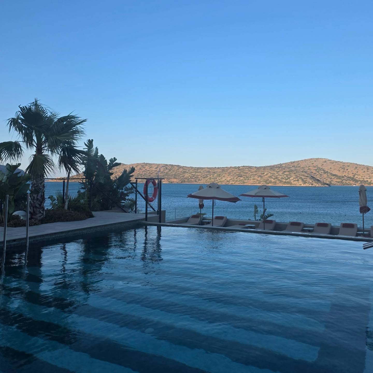 Κώστας Τσουρός: Επιστροφή στο Instagram με «άρωμα» καλοκαιριού έπειτα από 3 μήνες (φωτογραφίες) 13 πισίνα - Τσουρός