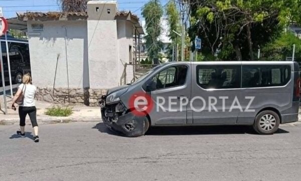 Τροχαίο στον Ταύρο: Βαν του GNTM συγκρούστηκε με τρίκυκλο, στο νοσοκομείο ηλικιωμένος οδηγός