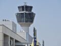 Συναγερμός σε πτήση Αθήνα – Πάρος: Αναγκαστική προσγείωση στο «Ελευθέριος Βενιζέλος» μετά από ένδειξη φωτιάς