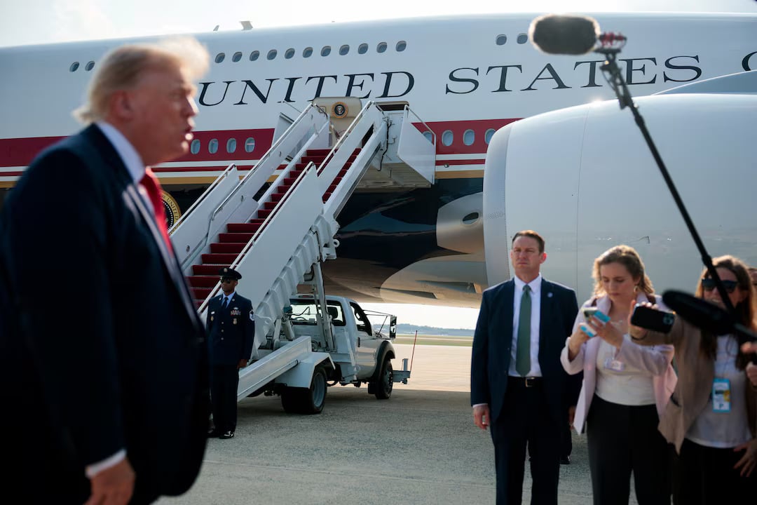 Air Force One: Χρυσός, πολυτέλεια και Apple TV στο προεδρικό αεροσκάφος των ΗΠΑ 10 Air Force One: Χρυσός, πολυτέλεια και Apple TV στο προεδρικό αεροσκάφος των ΗΠΑ