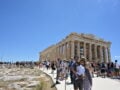 Ακρόπολη: Άνδρας με μαχαίρι τραυμάτισε δύο Αμερικανούς τουρίστες