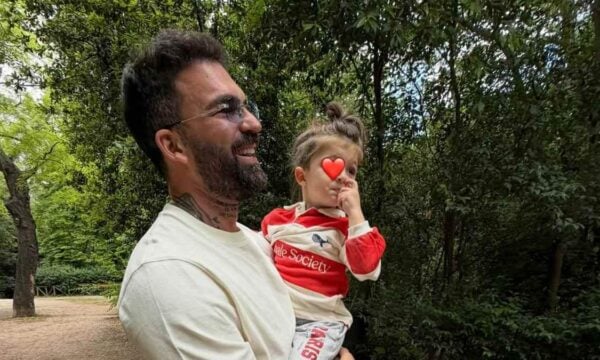 Δημήτρης Αλεξάνδρου ανέβασε το πιο γλυκό βίντεο με τον μικρό Πάρη – «Έλιωσε» το Instagram