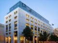 Alpha Bank: Κέρδη σχεδόν μισού δισ. ευρώ το α΄ 6μηνο – Πρόβλεψη για κέρδη ανά μετοχή στα 0,41 ευρώ